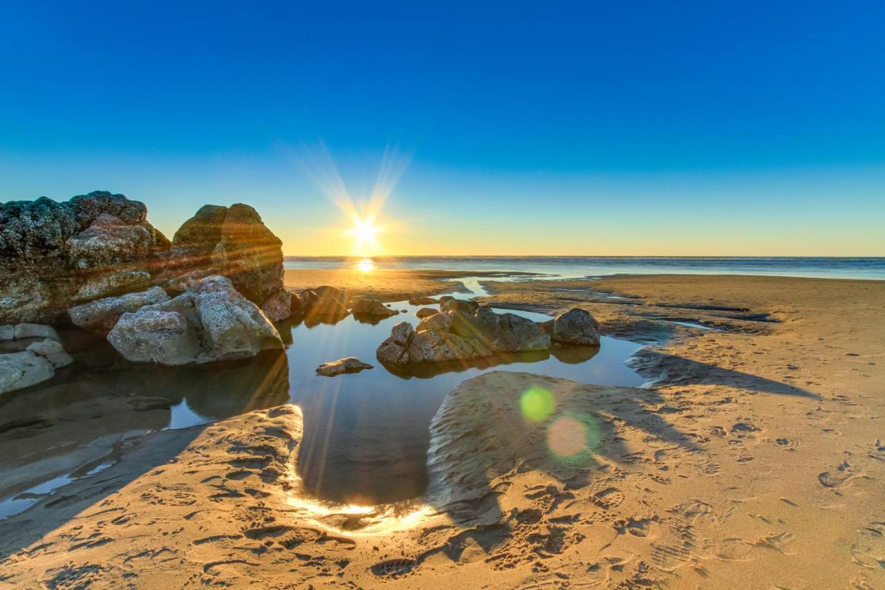 Вилла Gone Coastal Линкольн-Сити Экстерьер фото